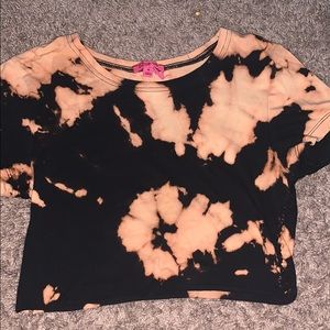 A bleached cropped shirt!!!!